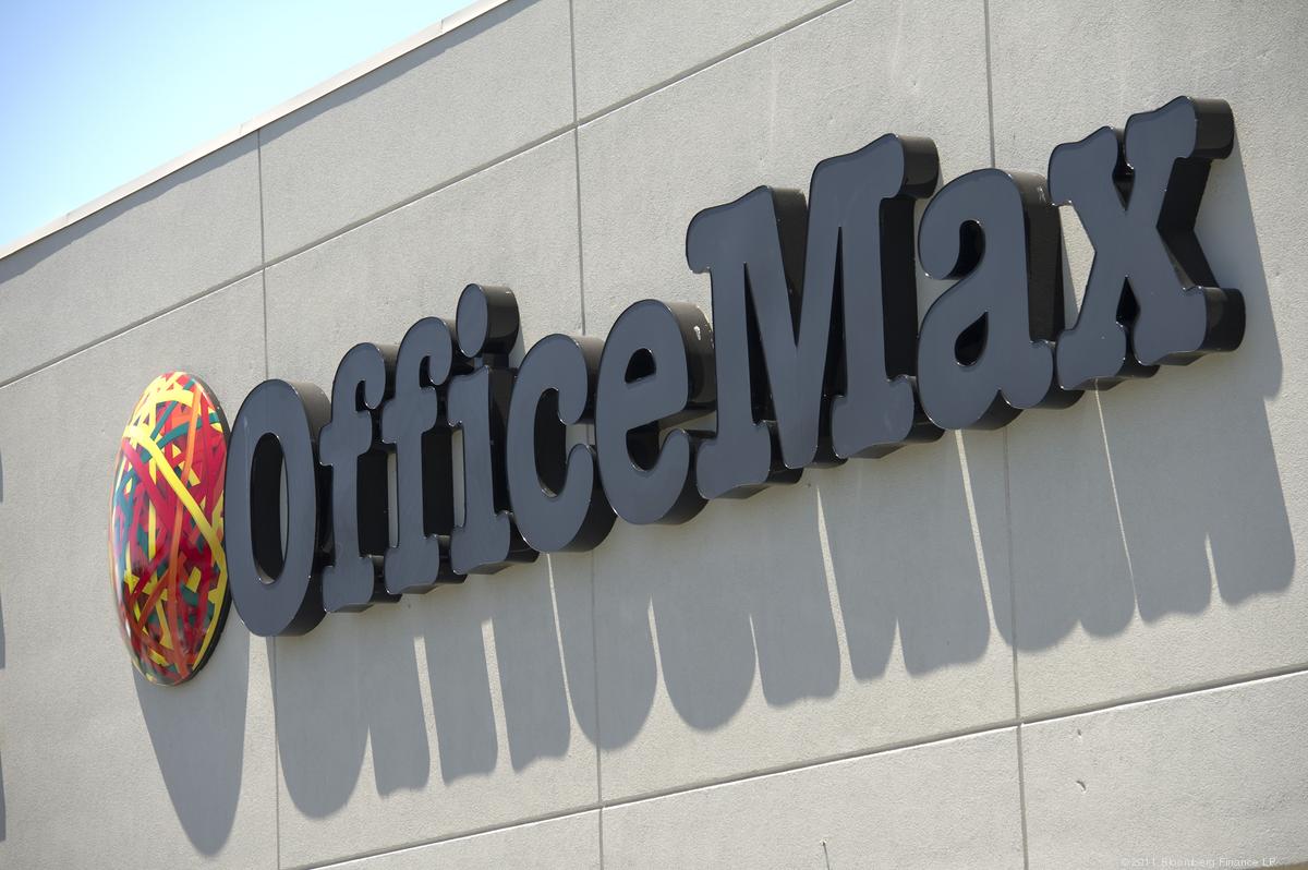 OfficeMax, Office Depot announce merger after early morning false start