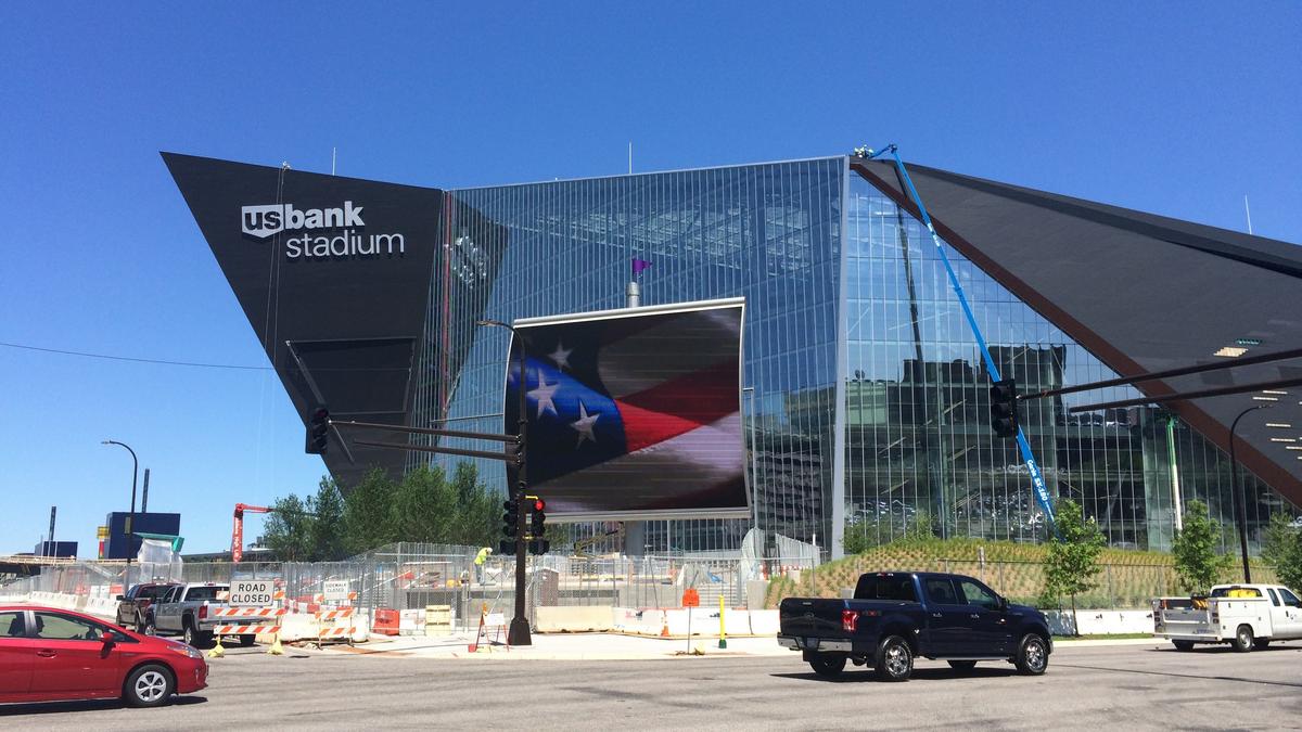 New Vikings stadium wows in debut - Mitchell Republic