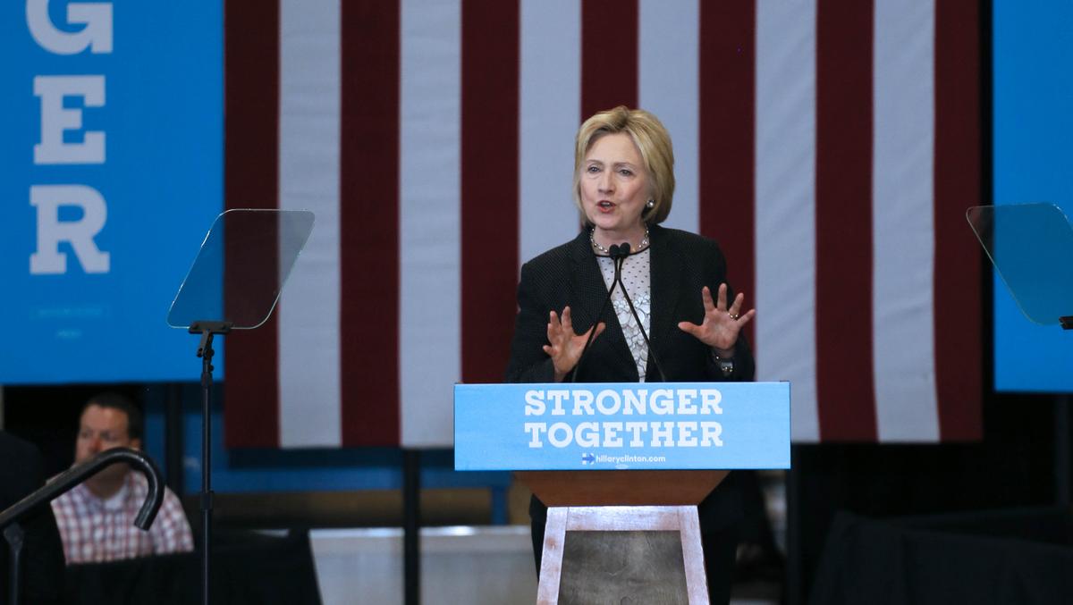 Hillary Clinton hammers Donald Trump on economy during speech in