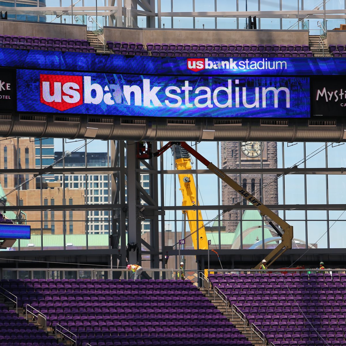 Delta Sky360 Club will offer up-close views of Vikings at U.S. Bank Stadium  - Minneapolis / St. Paul Business Journal