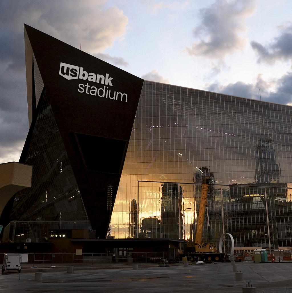 U.S. Bank Stadium Debuts - Football Stadium Digest