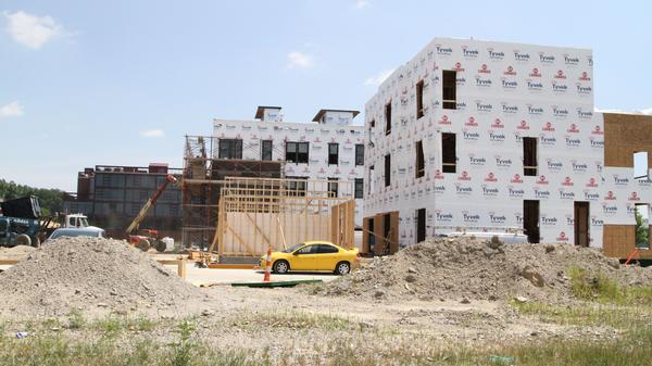 jeffrey-park-homes-italian-village*600xx5184-2916-0-270.jpg