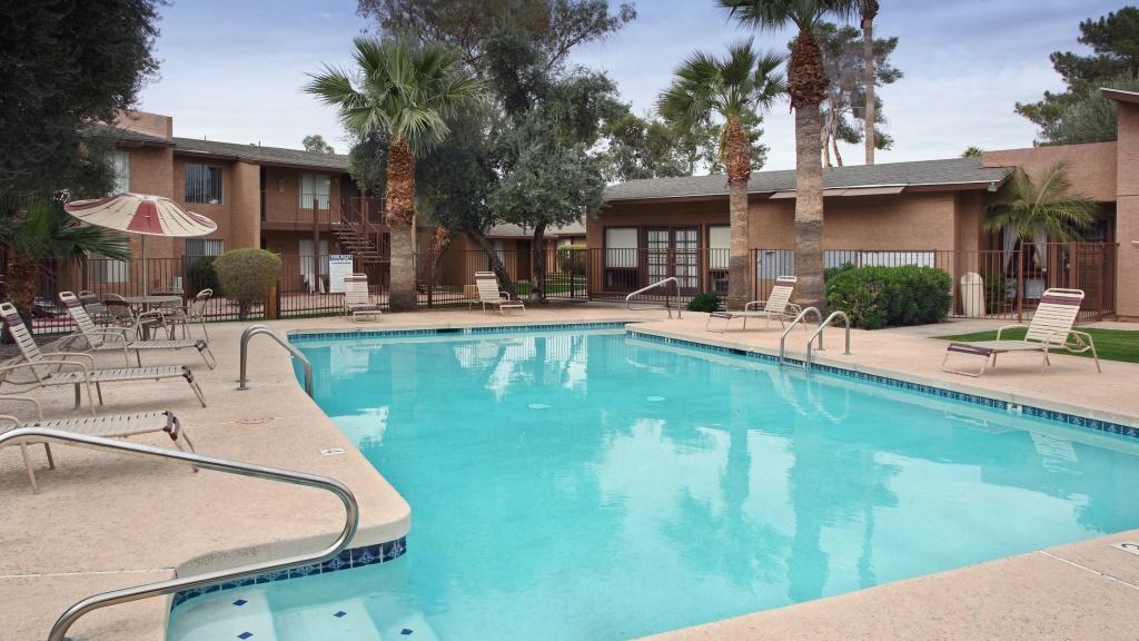 Owners sell two west Phoenix apartment complexes Phoenix Business Journal