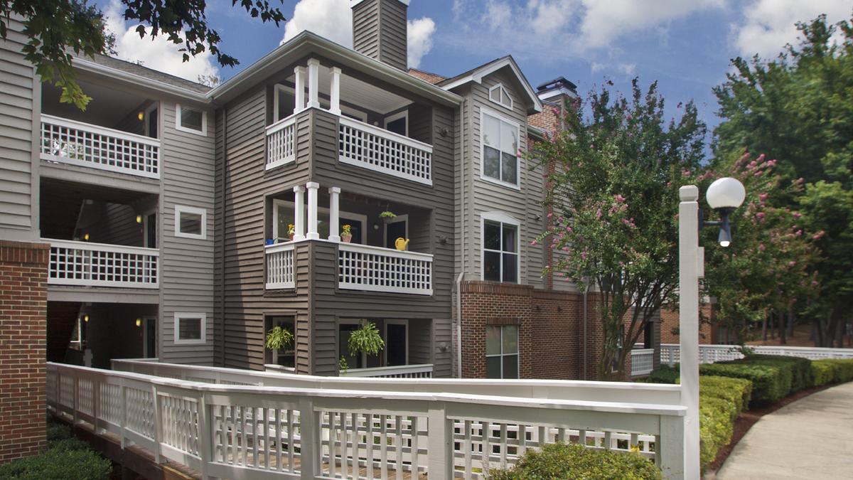 Joint venture pays 42 million for Carrboro, Greensboro apartment