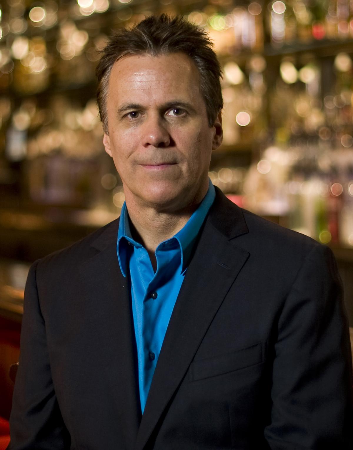 Chicago SunTimes taps Richard Roeper as movie columnist Chicago