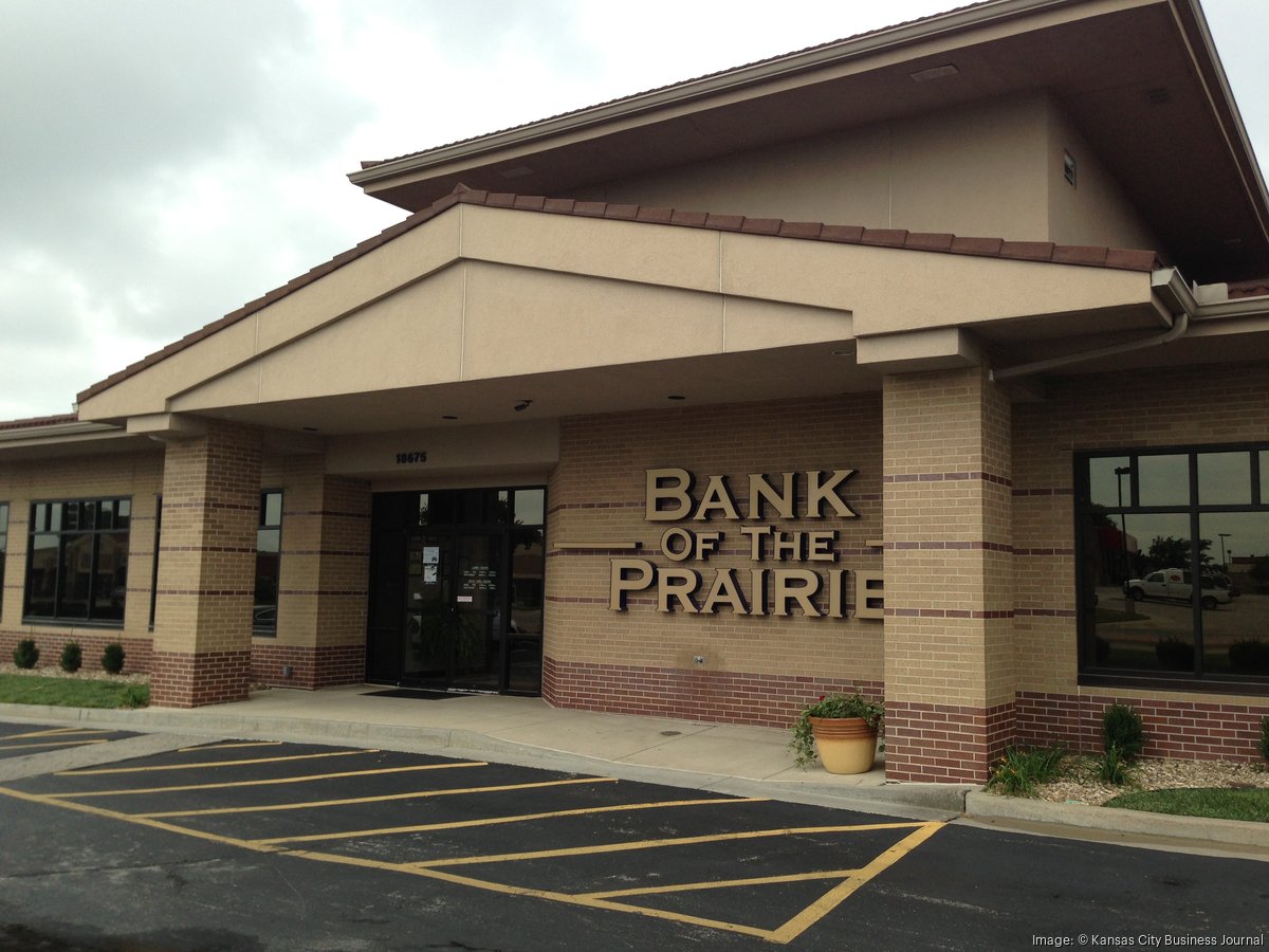 banks in prairie village ks