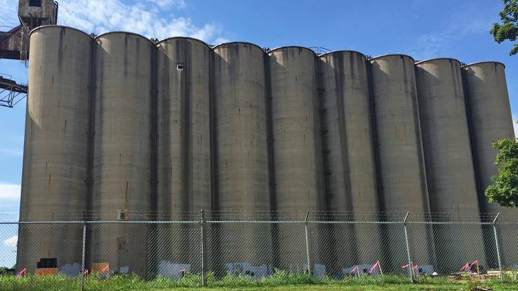 east-side-silos2*750xx2892-1630-0-220.jpg