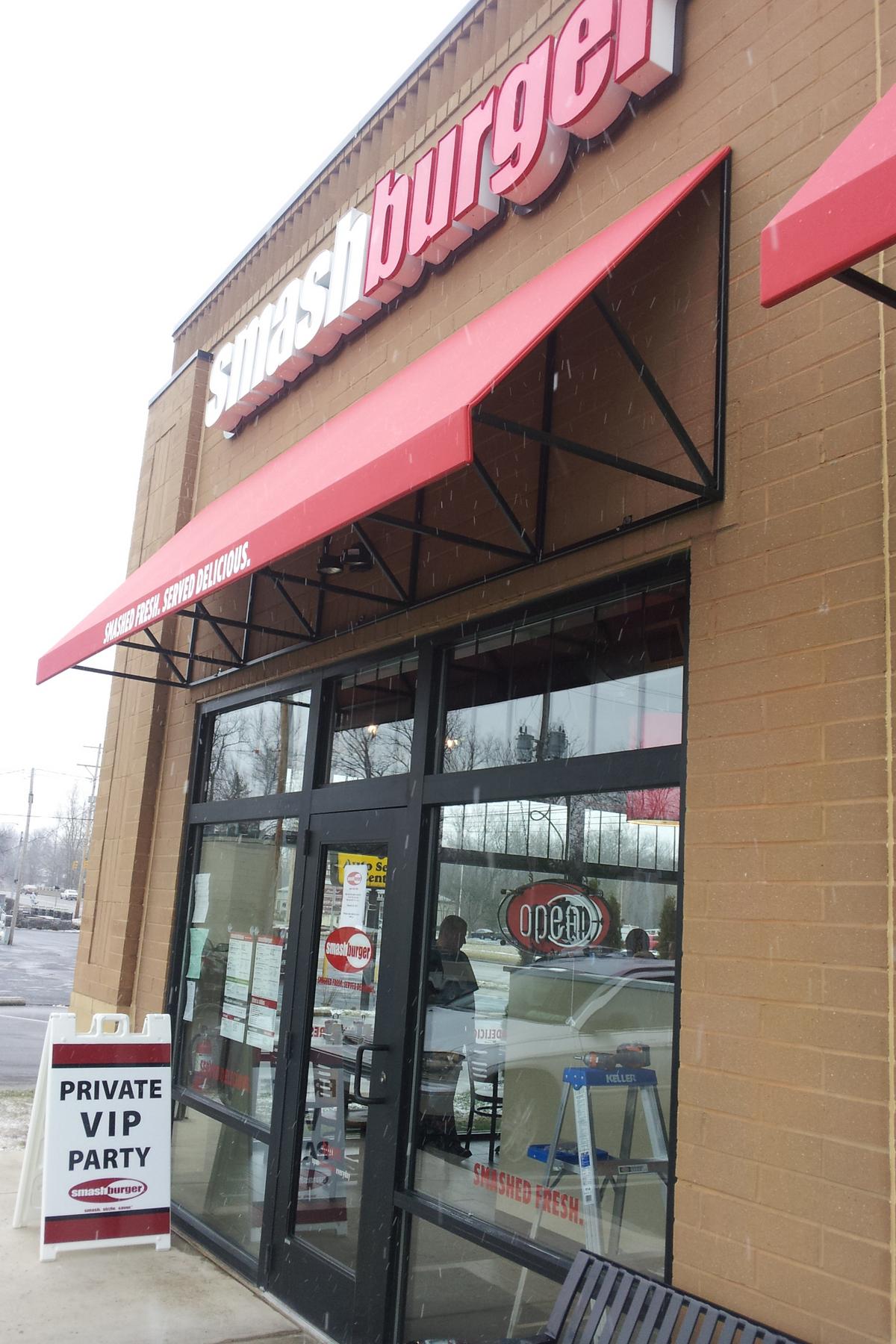 Smashburger expands to Central Ohio at Gahanna's Commons ...