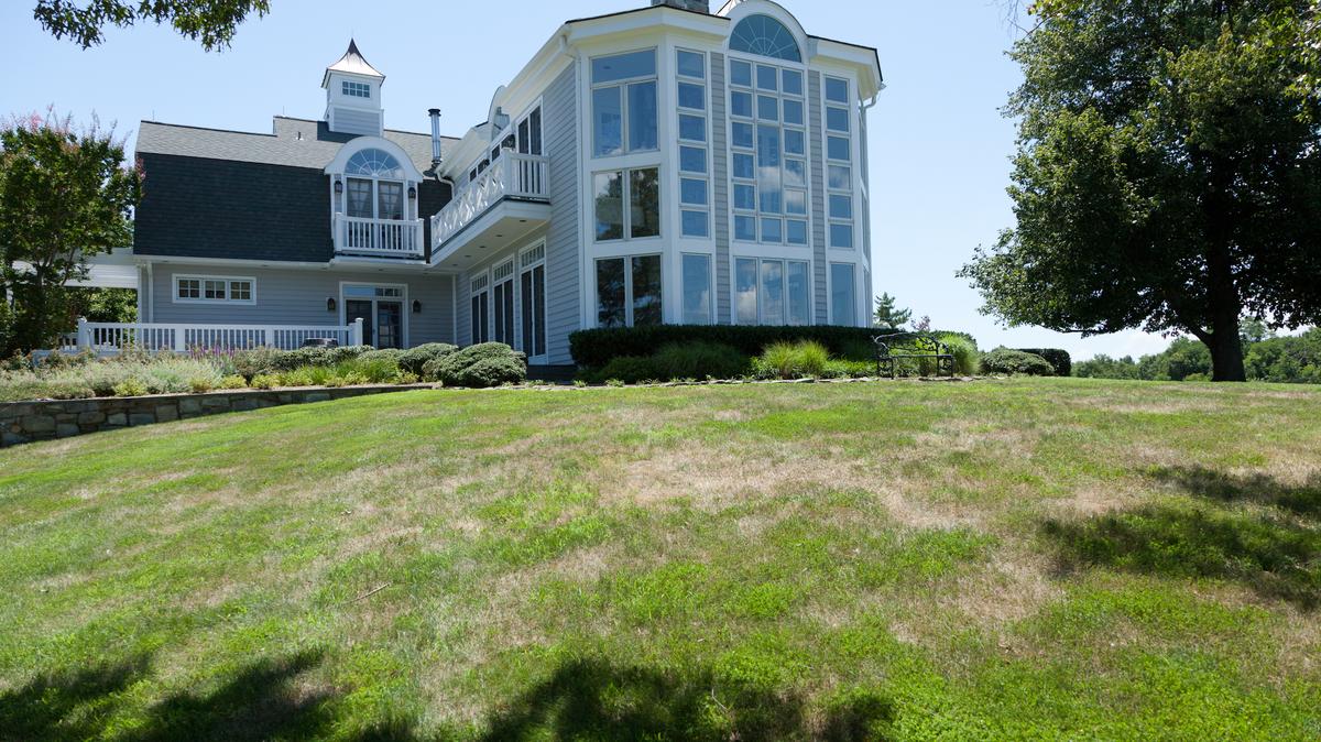 Annapolis waterfront estate listed for 8.9M heads to auction