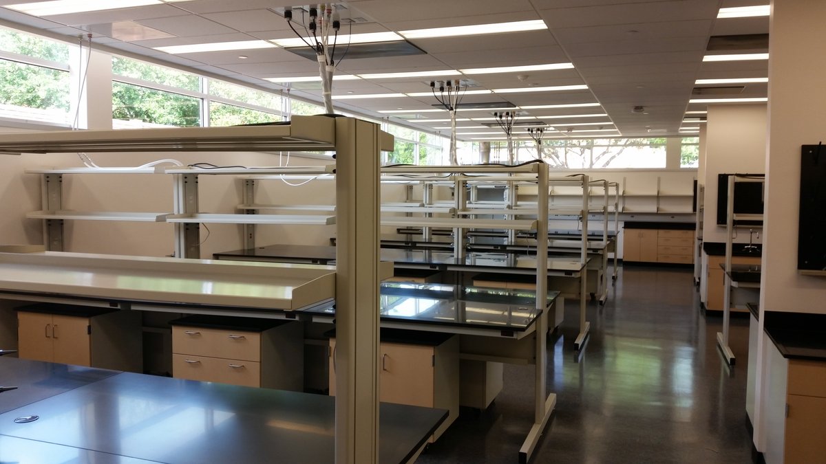 University of Houston opens its new business incubator, wet labs at its