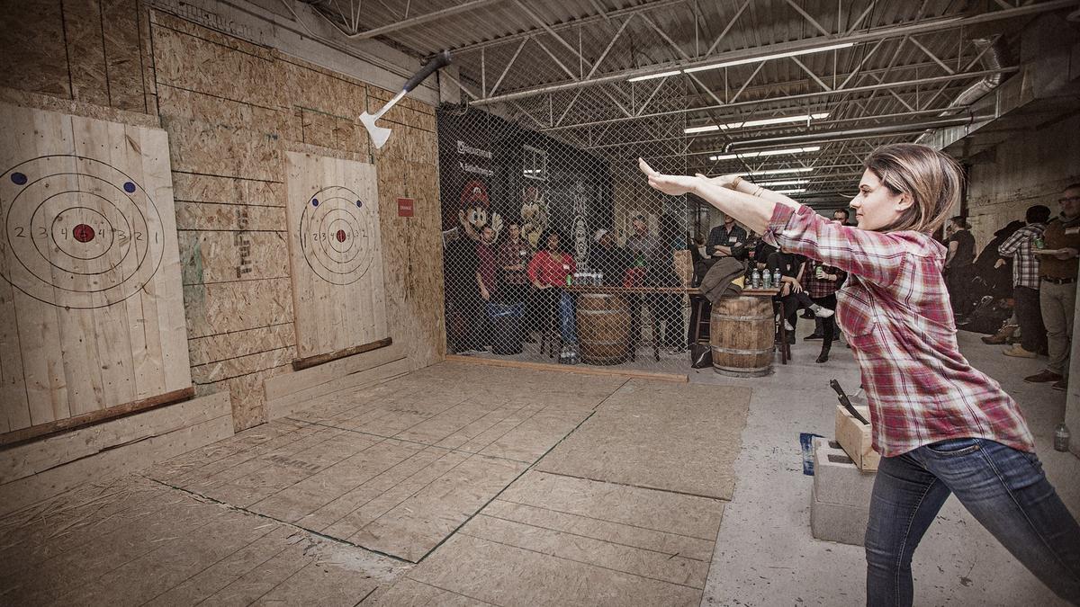 Bad Axe Throwing To Open First U S Location In Chicago Chicago 