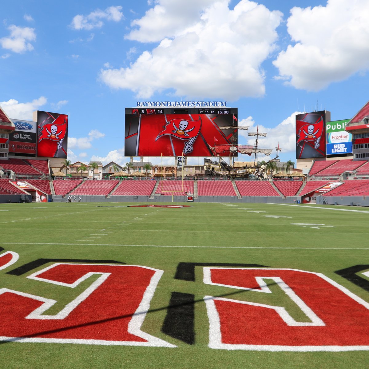 Raymond James Stadium Renovations and Improvements - Manhattan Construction  Company