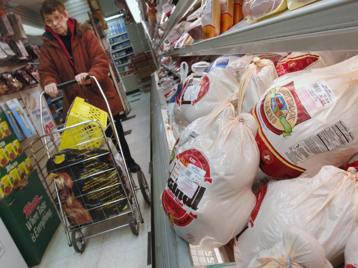 Gristedes owner bails out rival D'Agostino supermarket chain
