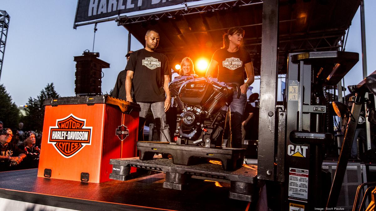 Harley riders take over Milwaukee as part of big rally Slideshow