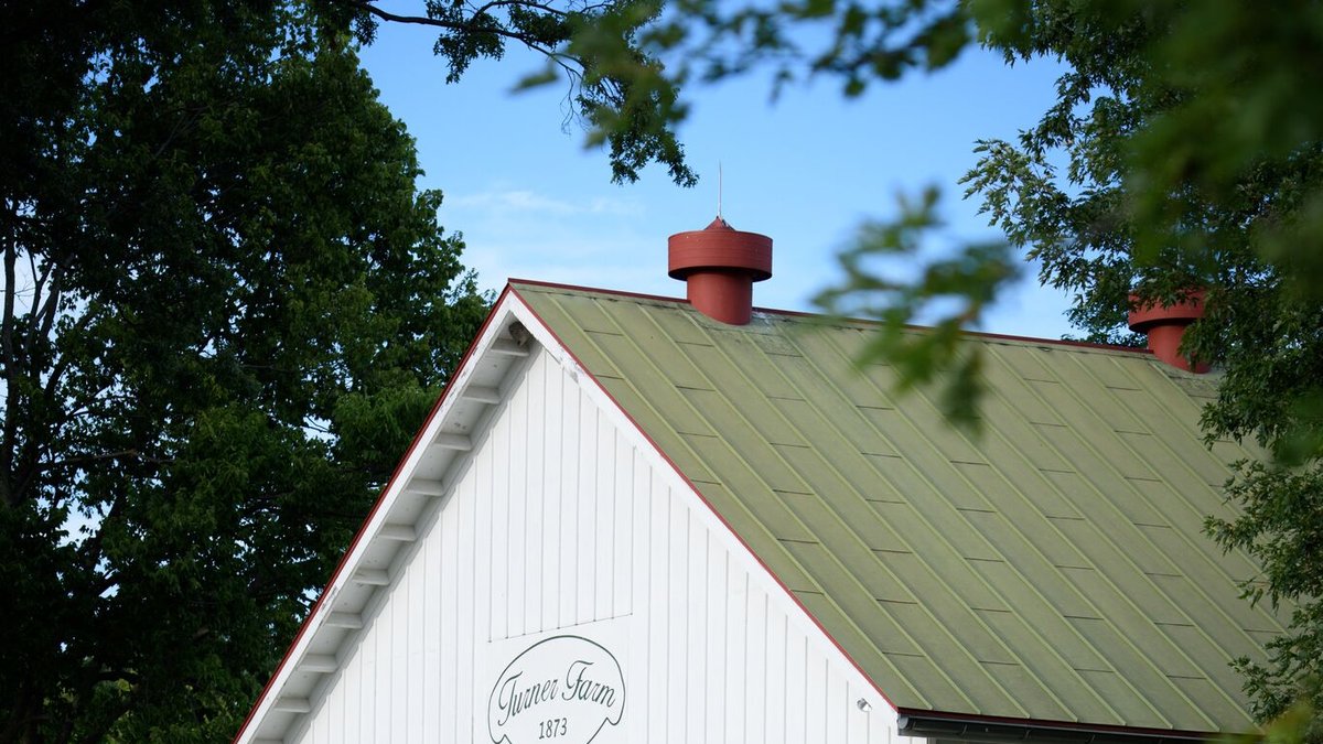 Indian Hill organic farm teams up with UC to teach Cincinnati doctors