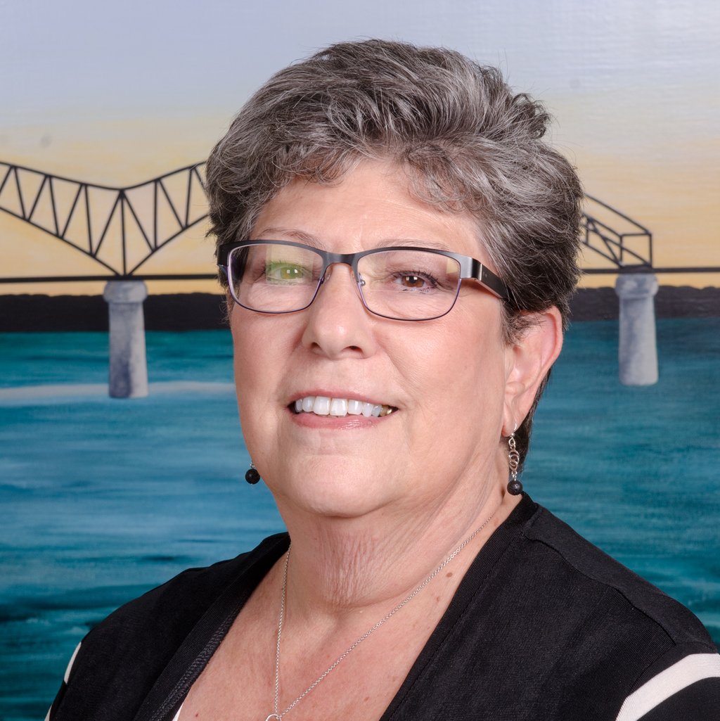 Susan Lattimore's Instagram, Twitter & Facebook on IDCrawl