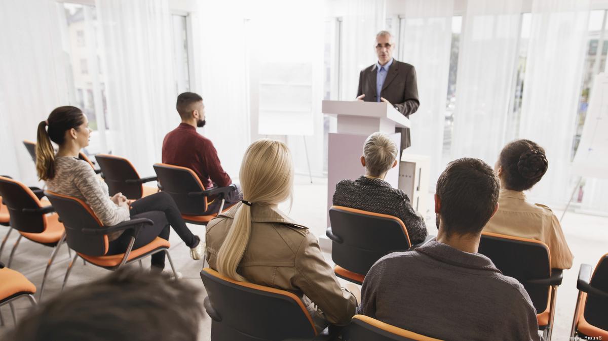 How to Make a Career in Public Speaking  