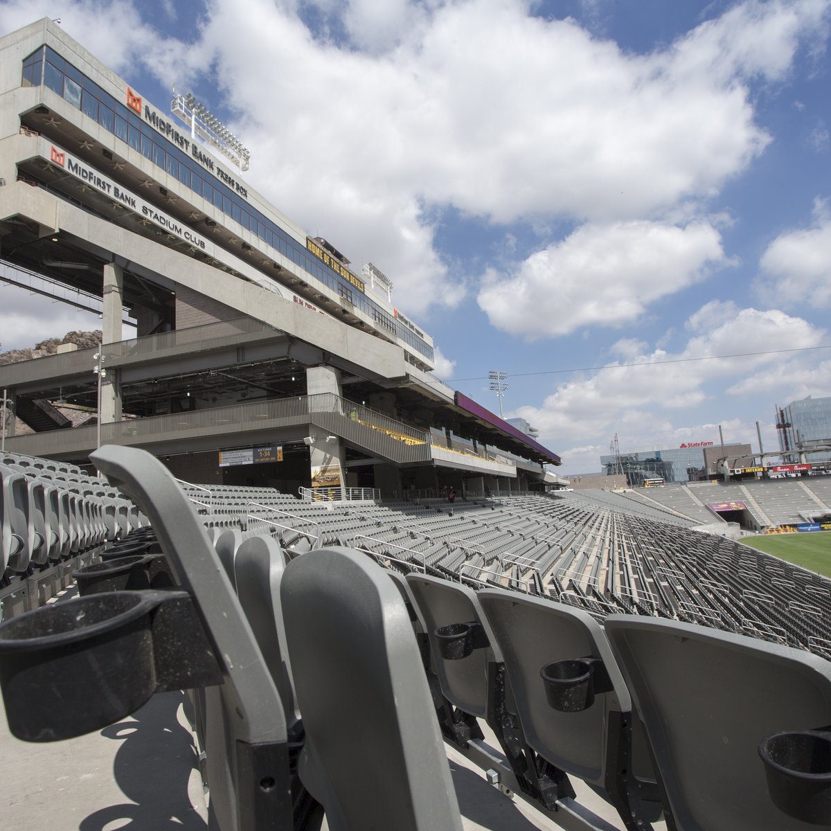 Behind-the-scenes tours of Glendale's State Farm Stadium set to