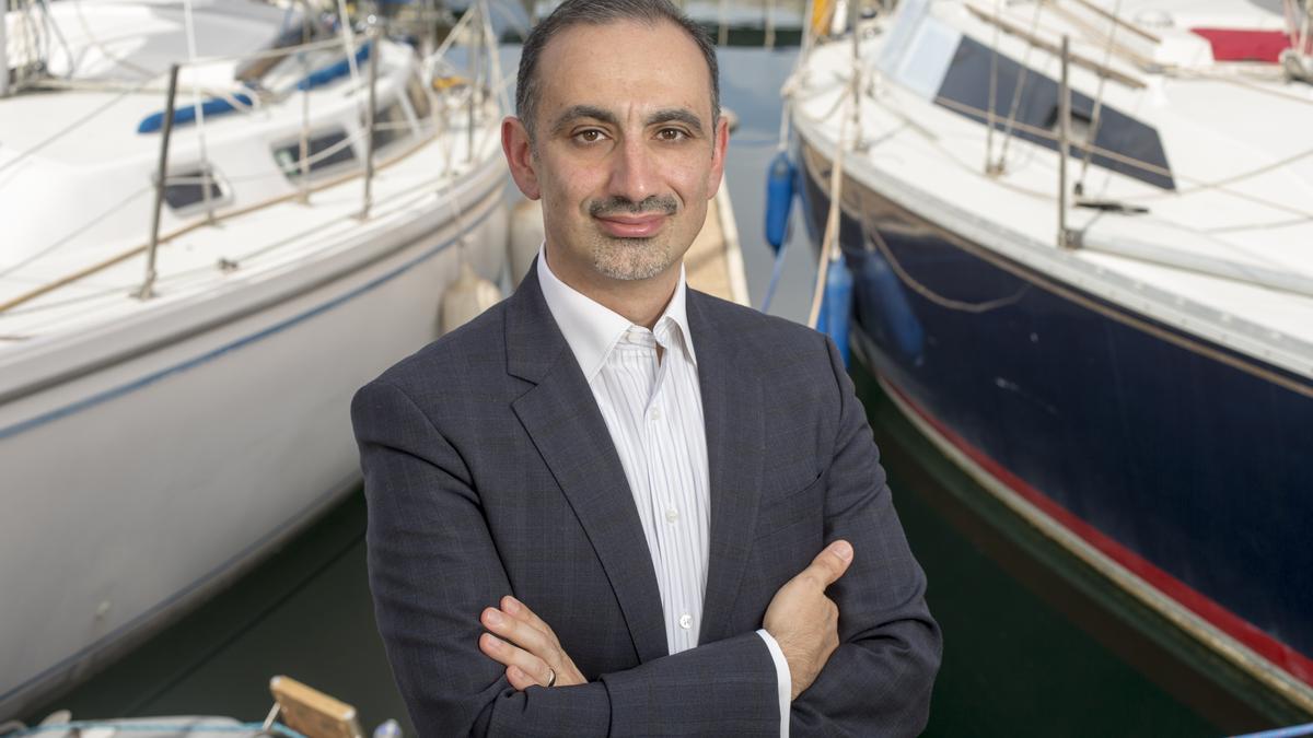 Executive Inc.: Russian-born Dr. Igor Yusupov spends time healing after ...
