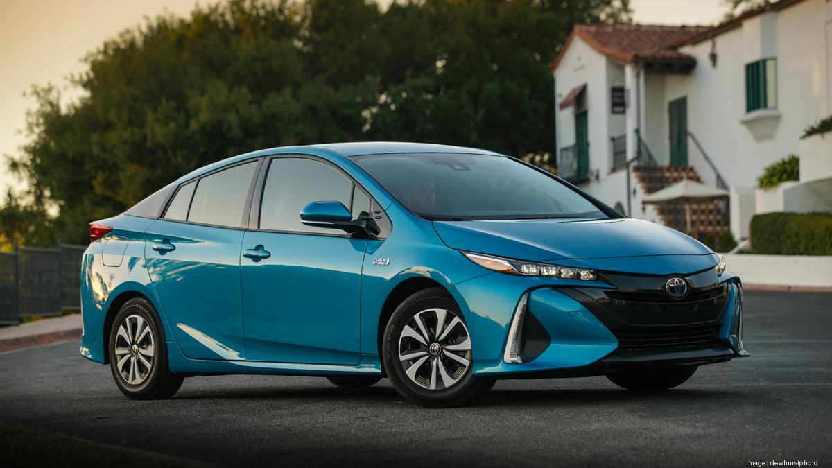 Automotive Minute: Toyota Debuts $20,600 Plug-in Hybrid Prius Prime 