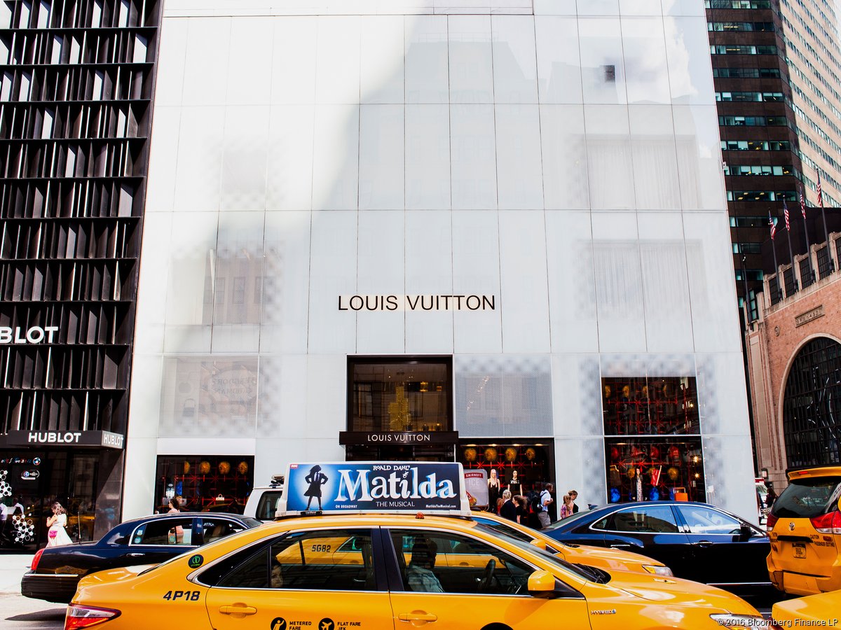 Louis Vuitton Opens China E-Commerce Store - Bloomberg