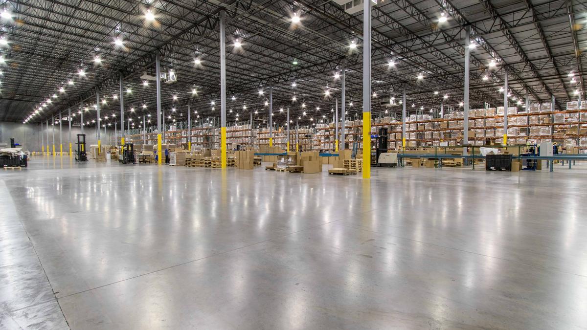 244,000squarefoot Southside warehouse warehouse available for lease