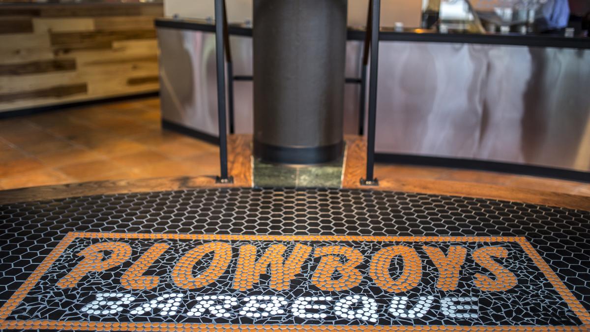 Plowboys Barbeque dishes up broader menu in bigger space [PHOTOS