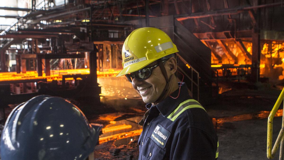 Here's how Gerdau Steel uses its own lightning to form the rebar used