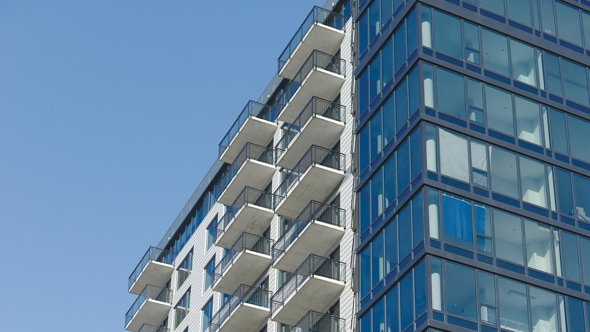 Newest Minneapolis condo units selling for more than 900K (slideshow