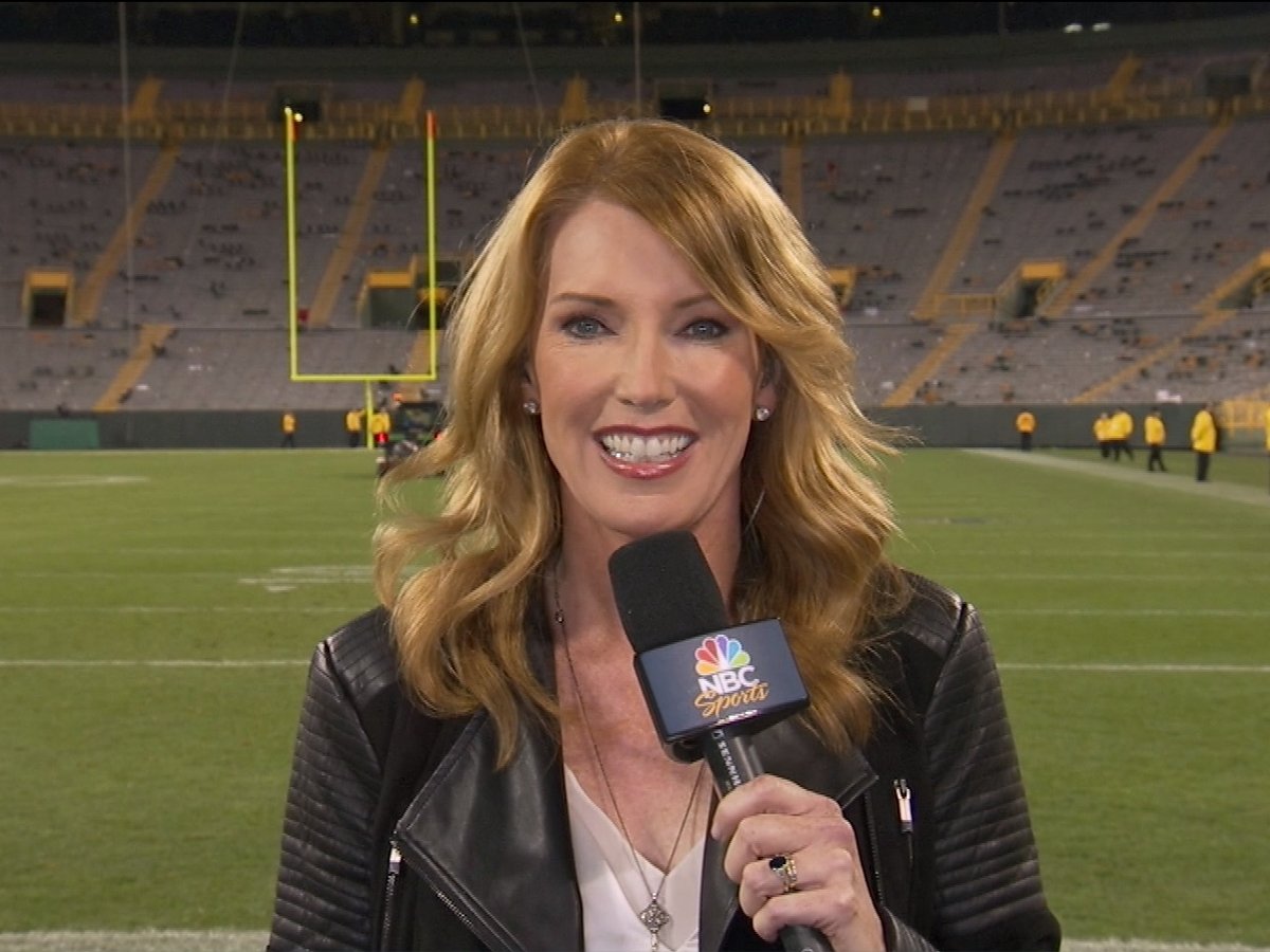 Sunday Night Football on NBC - Heather Cox joins NBC Sports as sideline  reporter for NBC's Thursday Night Football! Welcome to the team, Heather!