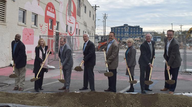 duveneck-square-groundbreaking*750xx5154-2899-0-222.jpg