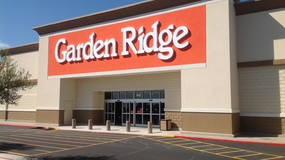 Sources Garden Ridge Considering Former Super Target Box In