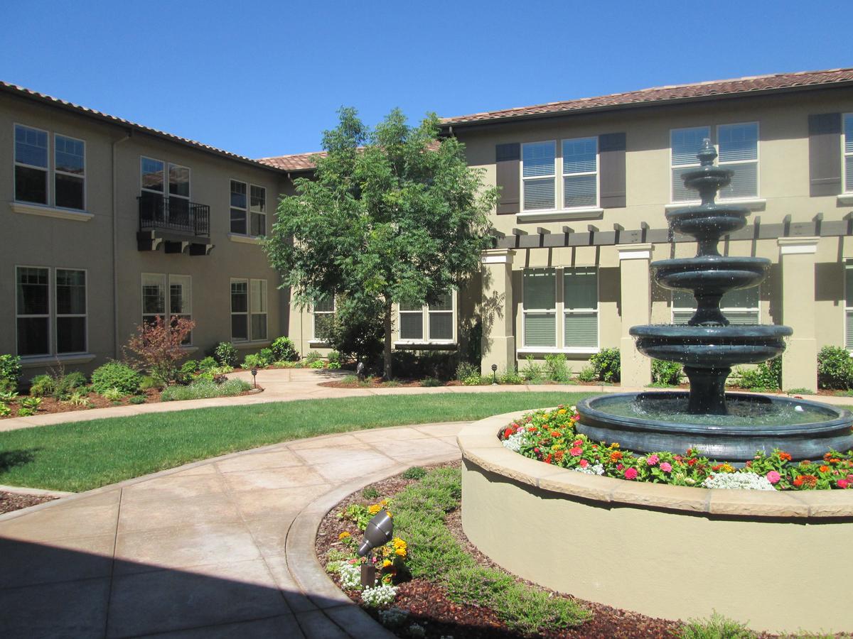 oakmont-senior-living-opening-saturday-in-roseville-sacramento