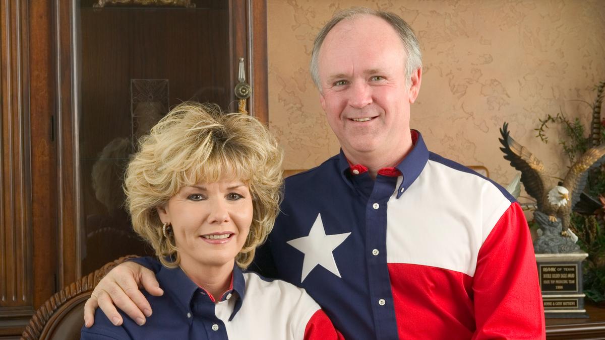 Residential Real Estate Awards RE/MAX Legends' Ronnie and Cathy