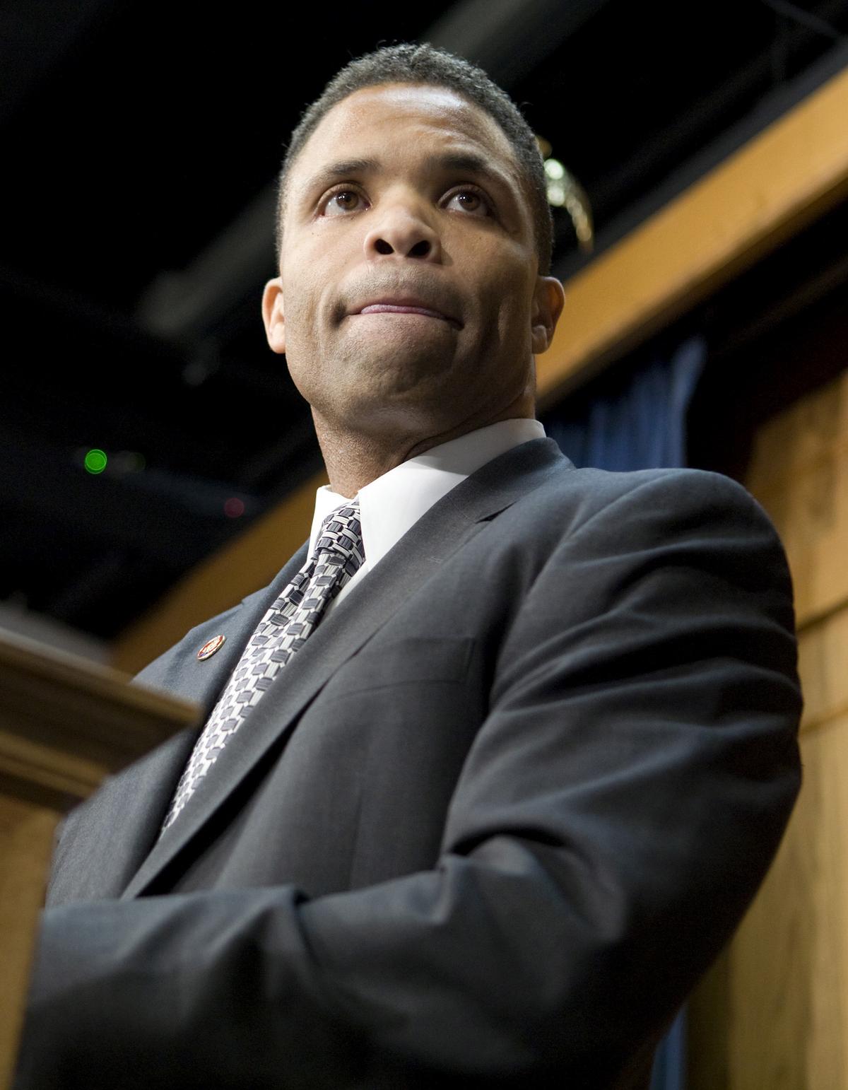 Jesse Jackson, Jr. pleads guilty to fraud, to be sentenced in summer