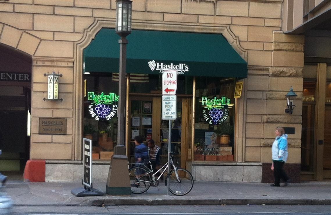 Haskell's opening supersized liquor store - Minneapolis ...