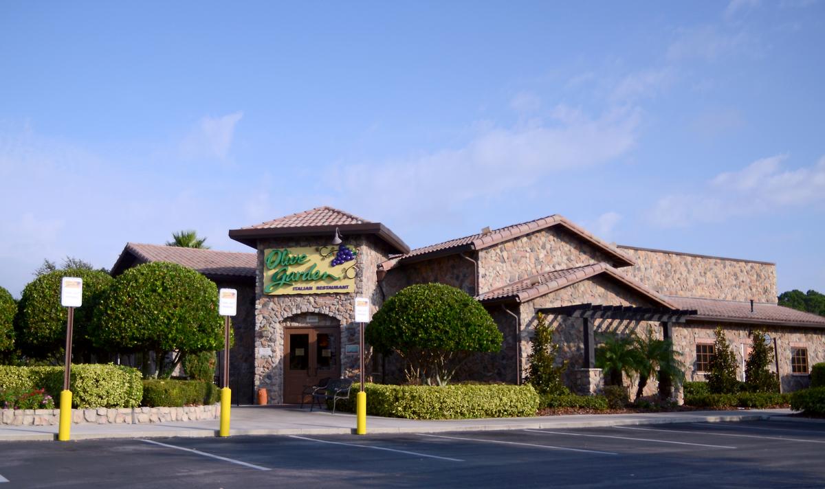 Olive Garden introduces burgers to its menu - Orlando Business Journal