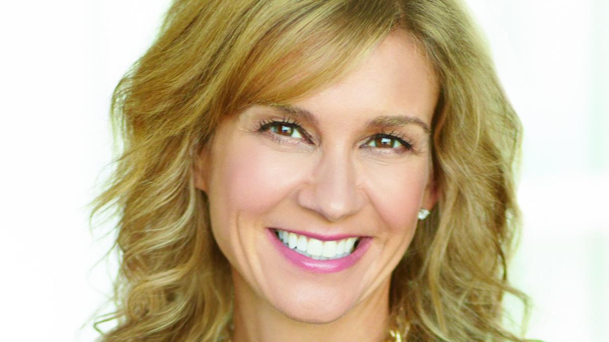 michelle-gass-kohl-s-chief-customer-officer-nabbed-from-starbucks-receives-highest-compensation-in-2013-bizwomen