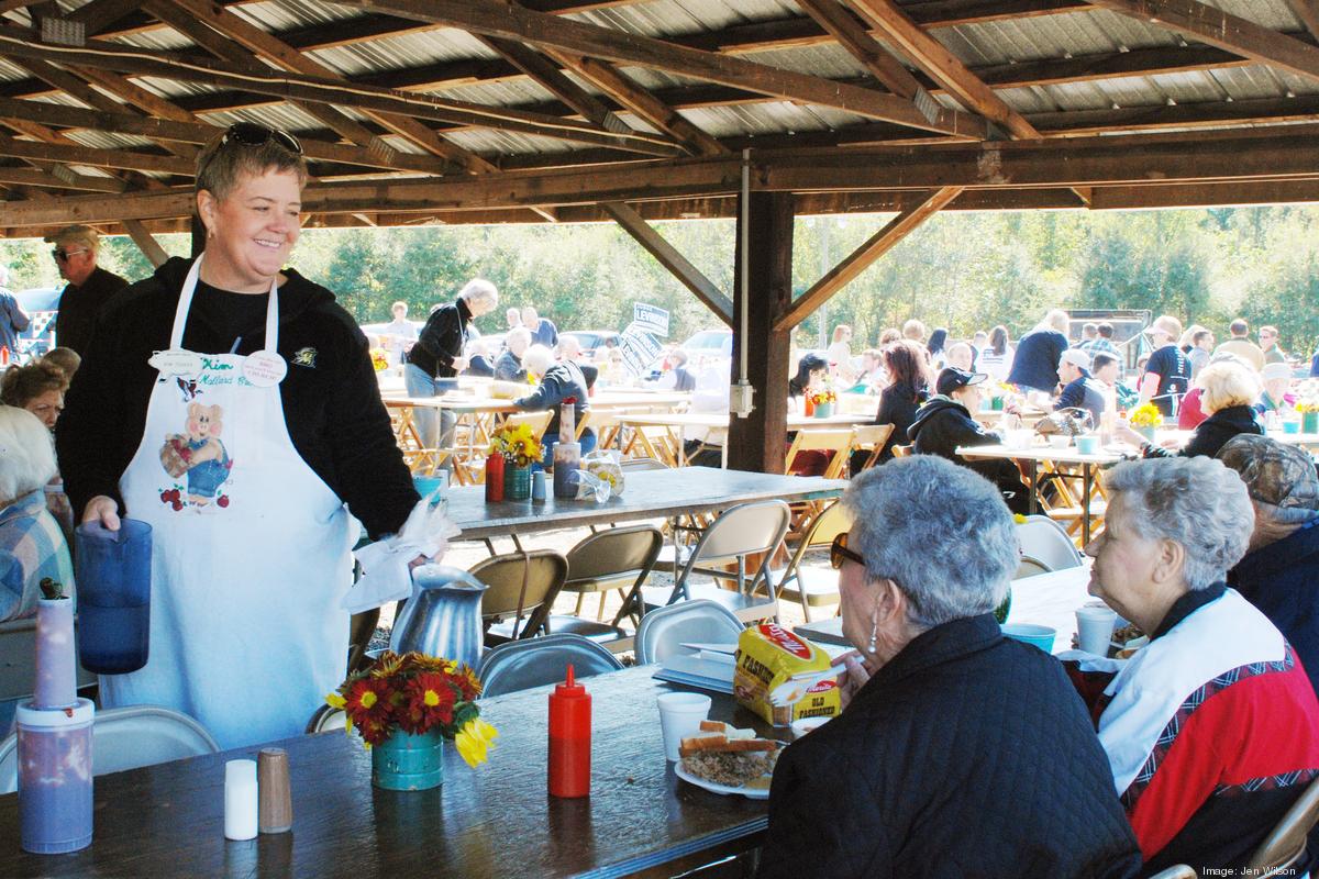 Charlotte social, political tradition continues with Mallard Creek BBQ