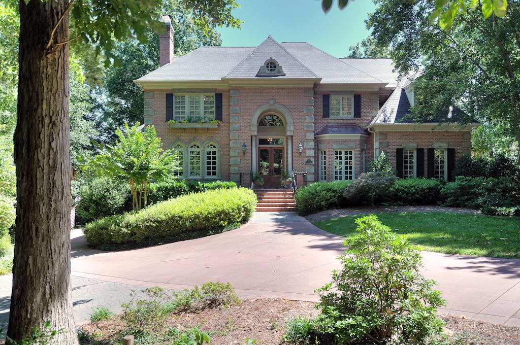 Charlotte's Ballantyne among hottest ZIP codes for home shoppers