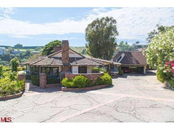 Elon Musk Pulls A Mark Zuckerberg Buys Bel Air Neighbor S 6 75
