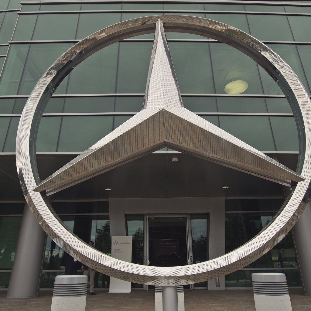 It's Official: Mercedes-Benz Signs Naming Rights Agreement for Iconic New  Venue in Atlanta