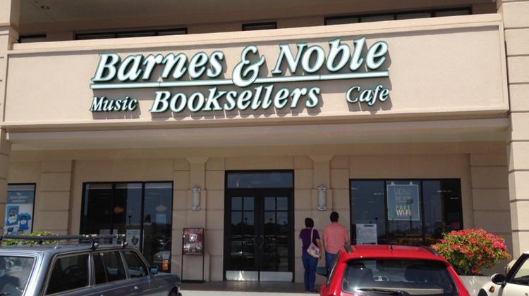 Residents Petition To Keep Barnes Noble In Winter Garden