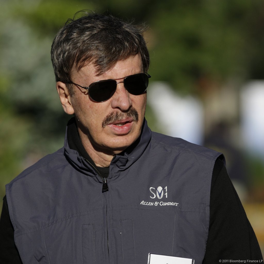 NFL Owner Stan Kroenke Wants to Take Over L.A. - Bloomberg