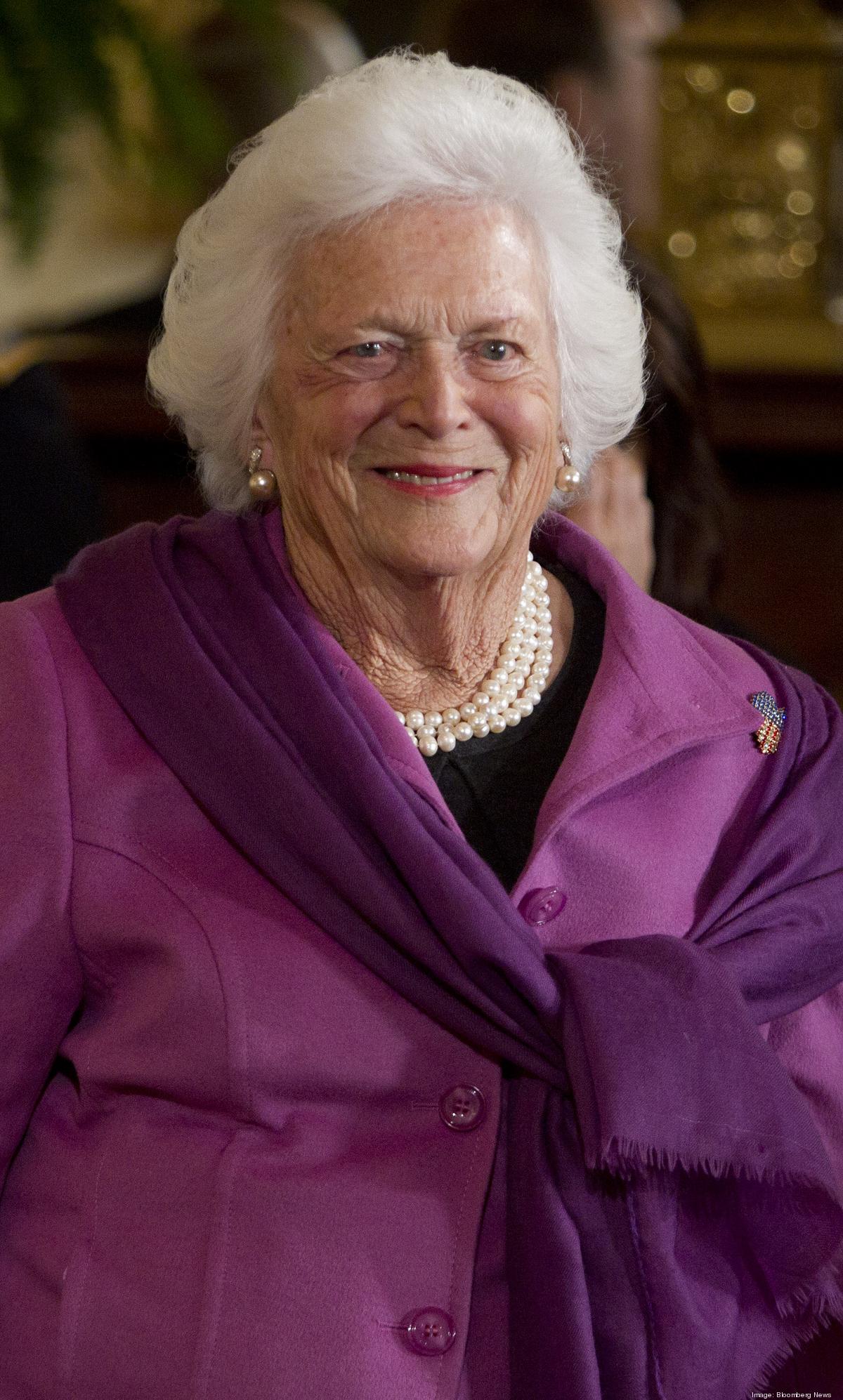 Former first lady Barbara Bush remains hospitalized in Houston
