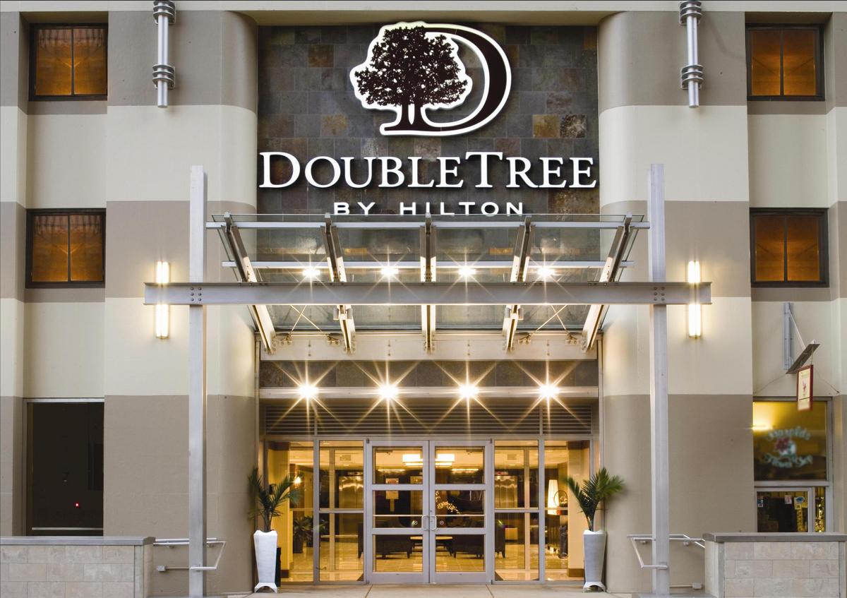 DoubleTree by Hilton Hotel & Suites Pittsburgh Downtown - Pittsburgh