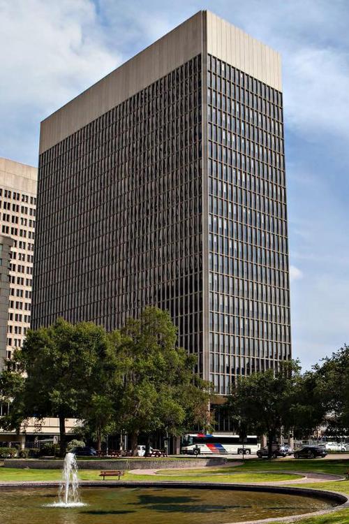 KBR tower in downtown Houston sold to W.P. Carey REIT affiliate Houston Business Journal