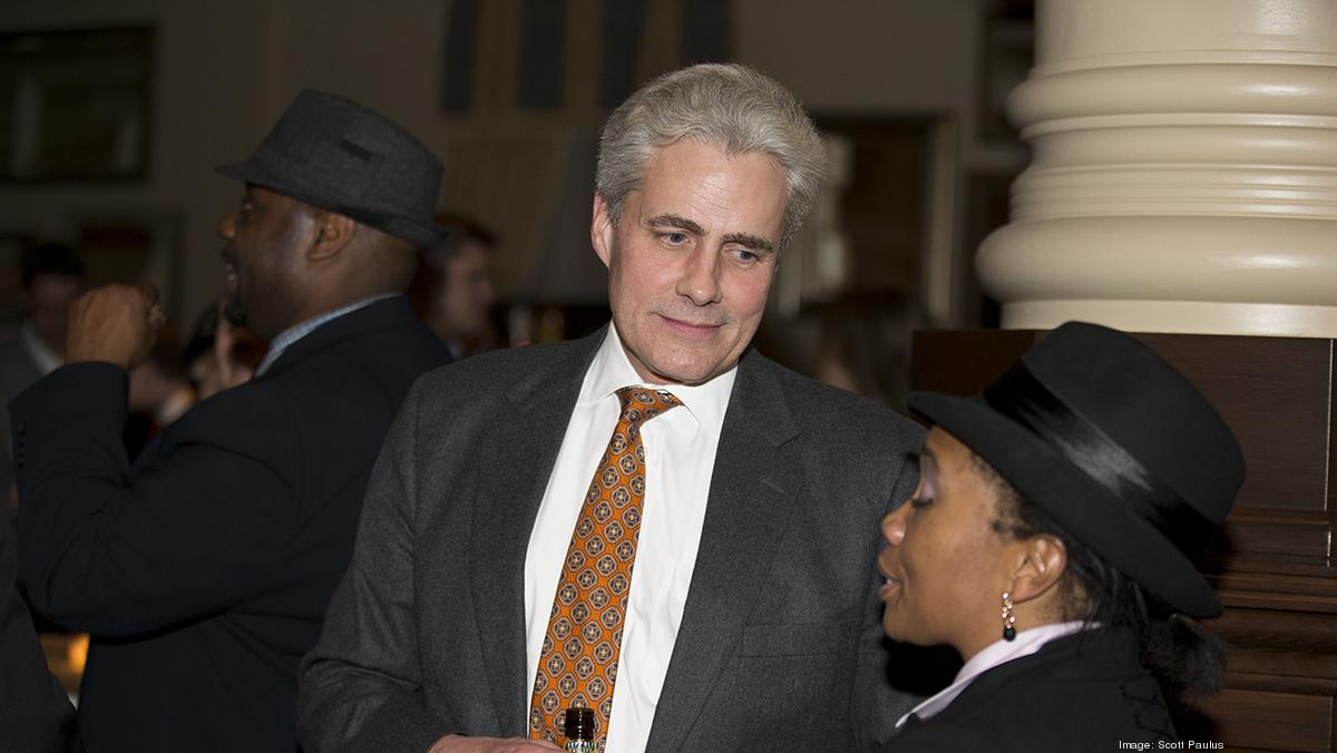 milwaukee-taxi-permit-rideshare-ordinance-moves-along-with-a-word