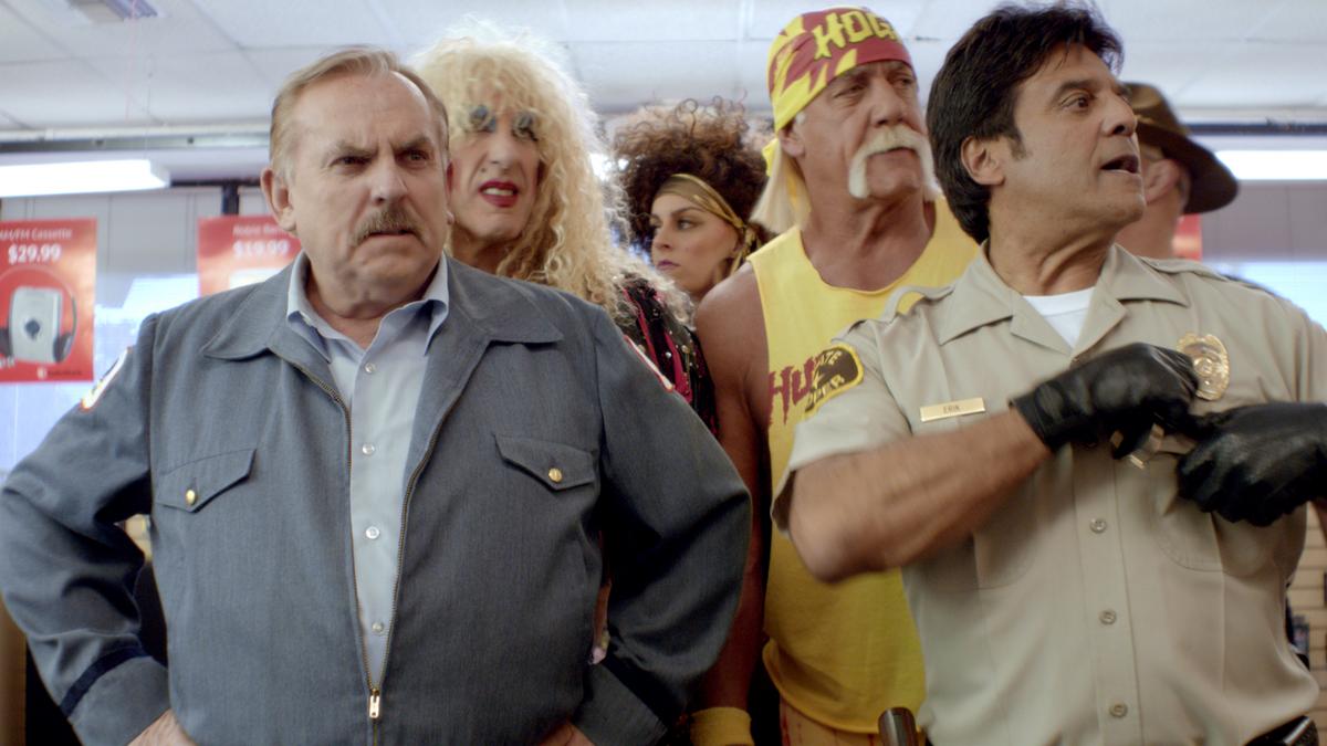 RadioShack spot a Super Bowl 'win' for Austin ad agency (Video