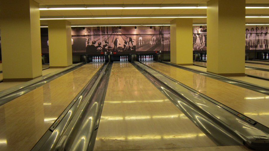 Pinstripes dining and entertainment venue to open in Houston's Kirby